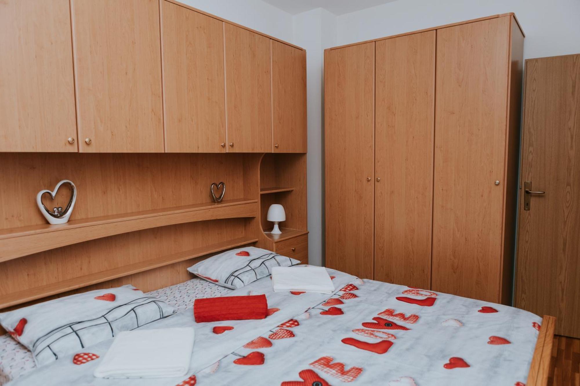 Apartman Antonio Госпич Экстерьер фото