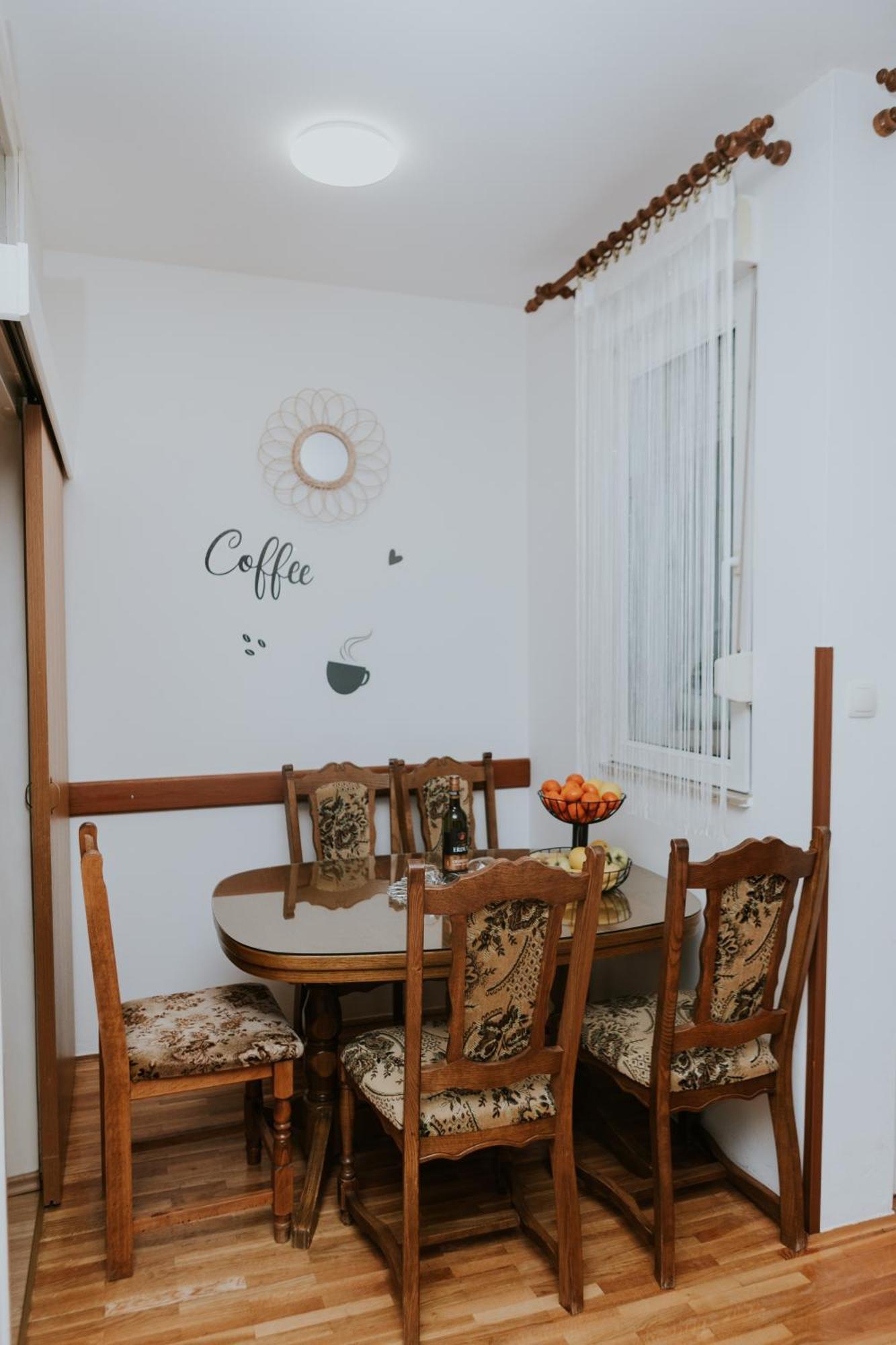 Apartman Antonio Госпич Экстерьер фото